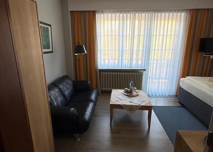 Hotel-restaurant Nord Stuv 호텔 2*